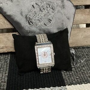 *Working Battery* Brighton euc diamond bar crystal fold over clasp silver watch